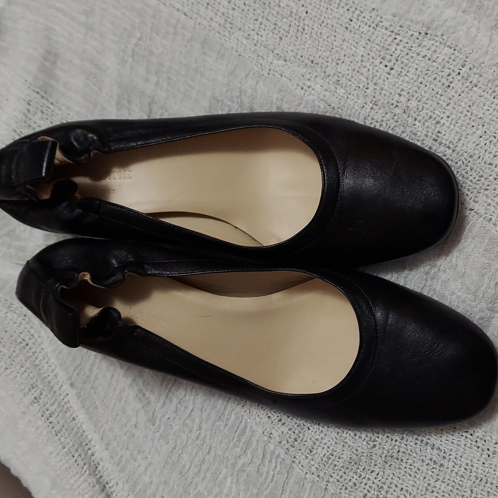 Everlane all day pump